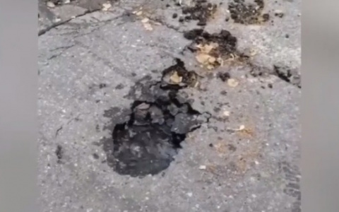 В Пензе на Московской хлынул кипяток из-под асфальта