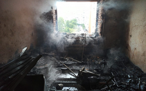 Появилось видео с места смертельного пожара на Калинина в Пензе