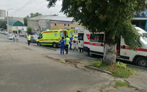 Увезла реанимация: в Пензе на Володарского сбили велосипедиста