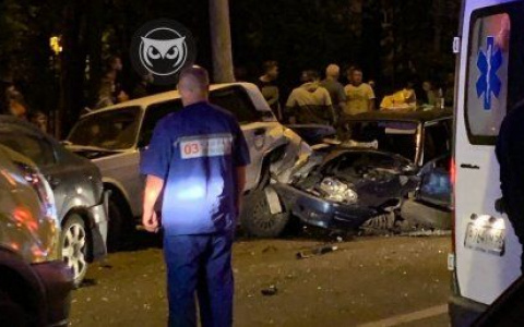 "Это было жутко страшно": появились новые подробности массового ДТП на Лермонтова