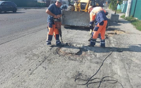 В Пензе ремонтируют дорогу на четырех улицах