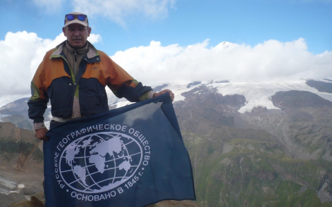 Три пензенца покорили Эльбрус в честь юбилея Русского географического общества