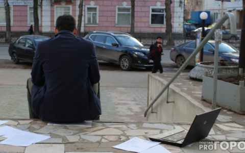 Пензенец пренебрег смс от банка и перевел мошенникам 101 тысячу рублей