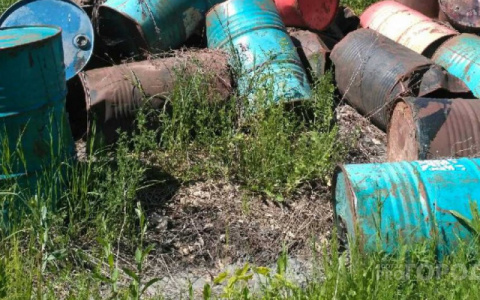 Агрохимикаты угрожали попасть со сточными водами в реку в Земетчинском районе