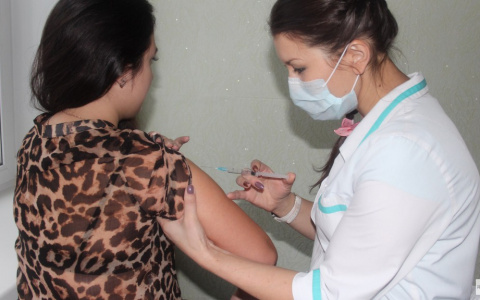 Стало известно, как действует вакцина от КОВИД "Спутник V"