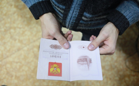 Полицейские требовали у детей-сирот заплатить пошлину за паспорт в Земетченском районе