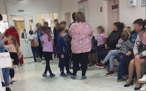 "В такой очереди ребенок легко подцепит заразу": крик души матери из Пензы