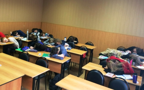 Школьники, держитесь! Власти уточнили расписание каникул 2020-2021