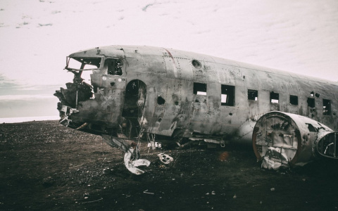 Причины падения самолета под Пензой установят следователи