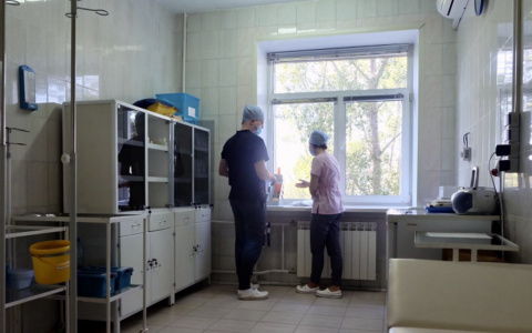 Все сюда! Горожан без медицинского образования приглашают на работу в ковидных зонах