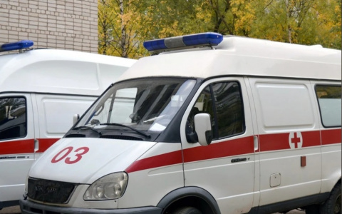 Водитель скончался на месте: в Пензе возле жилого дома произошло смертельное ДТП