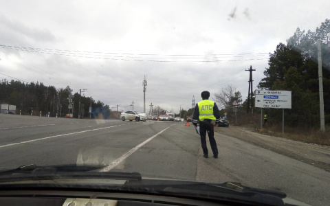 В Пензе произошла страшная авария с участием двух машин