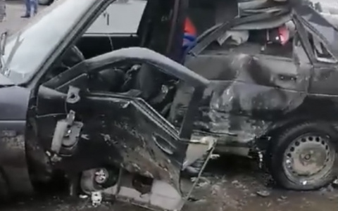 Появилось видео кошмарной аварии в Пензе на проспекте Победы