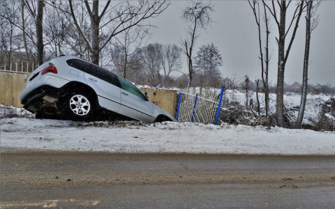 В Пензе при столкновении легковушек пострадали два малыша