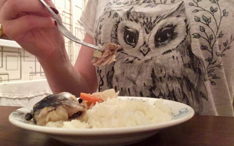 Способ есть на ночь и не толстеть назвал диетолог