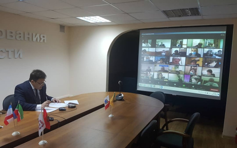 Александр Воронков заявил, что взял под контроль питание в школах Пензенской области