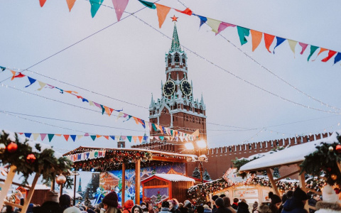 Власти предложили урезать новогодние каникулы до 3 дней