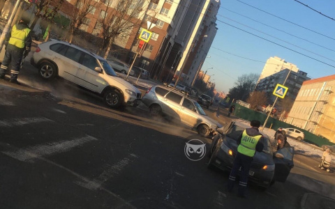 В Пензе на улице Тернопольской произошло ДТП