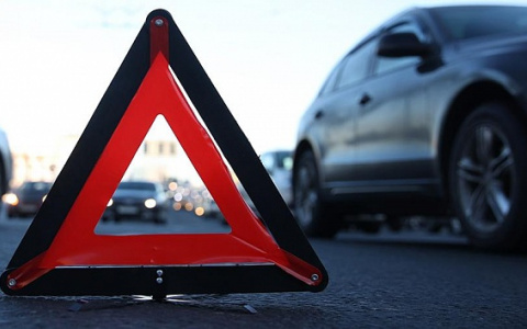 В Пензе автомобиль сбил пешехода. Видео