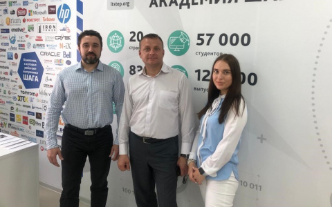 Академия ШАГ проводит олимпиаду среди школьников и ищет спонсоров, желающих помочь с призами