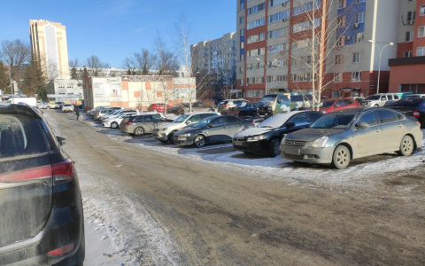 Штраф 1500 рублей: пензенец пожаловался на запрет парковки у КИМа