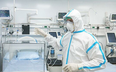 Боль в животе, бессонница: назвали признаки бессимптомного ковида