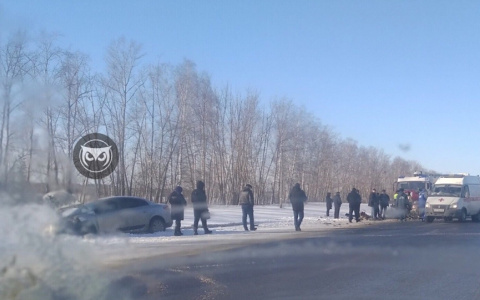 Приехала "скорая": на трассе в Пензенской области произошло страшное ДТП