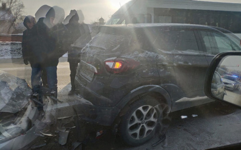 В Пензе на Терновском мосту произошла авария