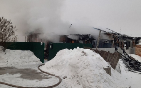 Семья из Мокшана нуждается в помощи после пожара