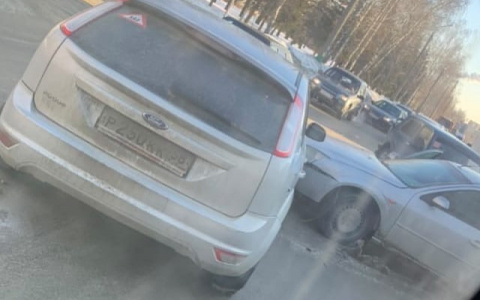 В Пензе из-за утренних аварий на нескольких улицах парализовало движение