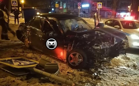 В жестком ДТП на Лермонтова в Пензе пострадали три человека
