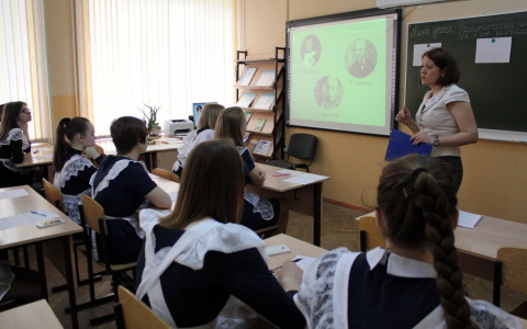 Школьники, внимание! В Минпросвещения назвали точные сроки весенних каникул 2021