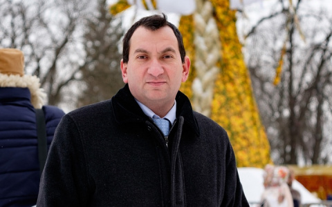 Роман Амстиславский отпраздновал Масленицу в ЦПКиО имени В.Г. Белинского