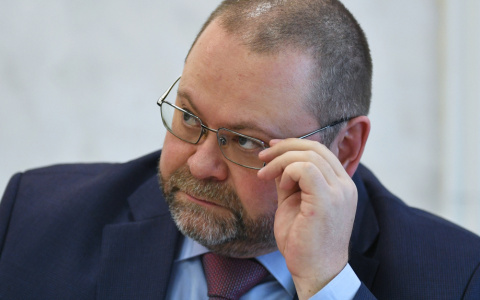 Увольнения, кадровые перестановки, "китайские" предупреждения: первые дни правления Олега Мельниченко в Пензе