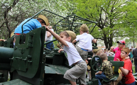 "Единая Россия" предлагает ввести единые для россиян меры поддержки многодетных