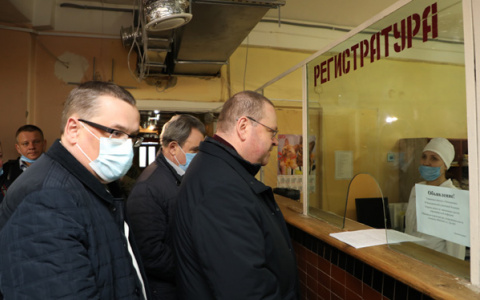 Олег Мельниченко проверил больницу в Чемодановке