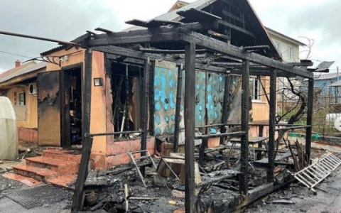 «Я услышала мамины крики»: пензячка оказалась в объятом пламенем доме