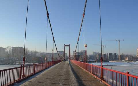 На замену асфальта на подвесном мосту хотят потратить 1,5 миллиона рублей