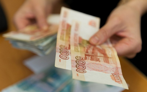 В Госдуме приняли поправки о поддержке семей с детьми: кто получит деньги