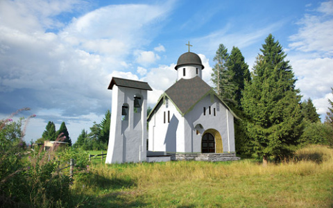 В Сердобском районе бродяга украл деньги из храма