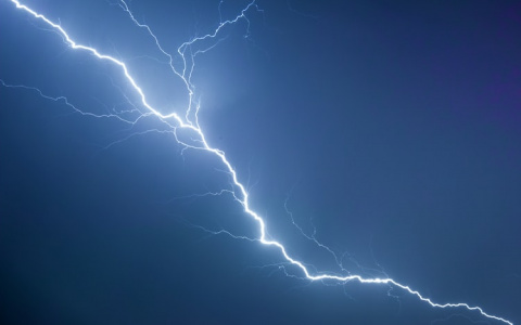 Гроза и град: МЧС предупреждает пензенцев об ухудшении погоды