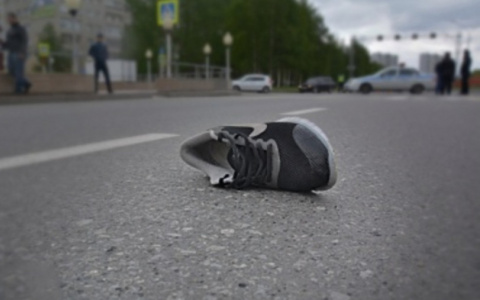 Под Пензой легковой автомобиль насмерть сбил 18-летнего юношу