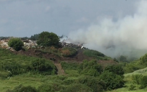 На свалке под Пензой загорелся 1 гектар мусора