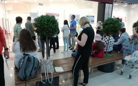 Пензенский министр рассказал, как устраняют проблему очередей на вакцинацию