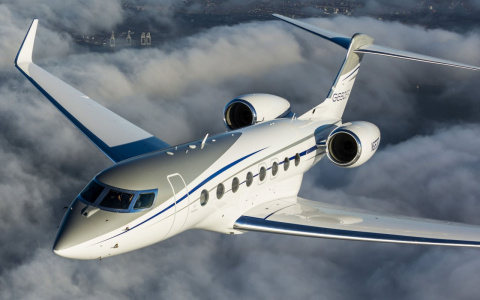 Зареченец попытался ослепить экипаж самолета при помощи лазера