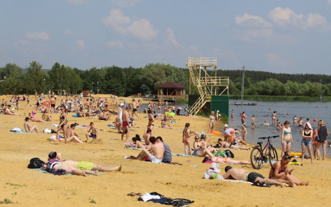 Вакцинированных предупредили об опасности загара на солнце