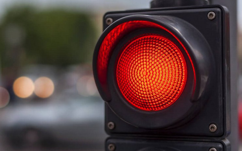 В Кузнецке водитель устроил аварию и «обезобразил» лицо горожанки