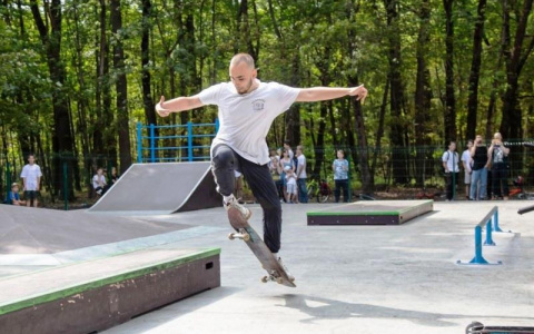 На Олимпийской аллее в Пензе открылся скейт-парк