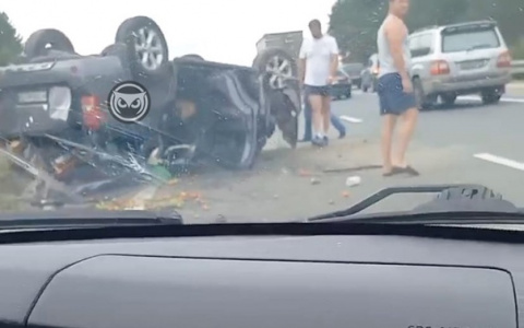 Появилось фото серьезной аварии под Пензой