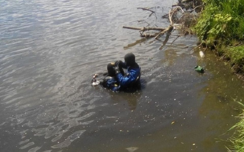 В Пензенской области водолазы достали тело ребенка из воды